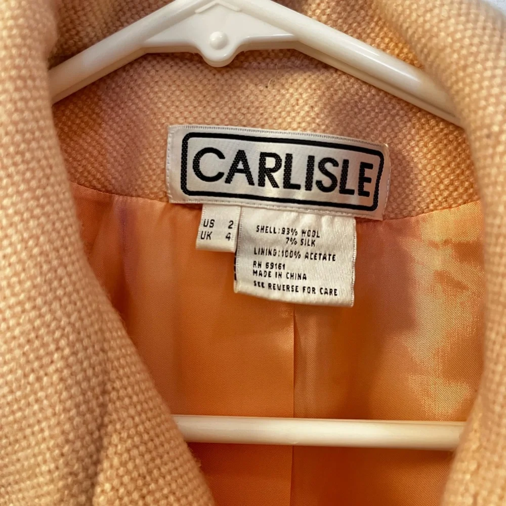 Wool & silk, lined, vintage coat by Carlisle - Picture 5 of 10